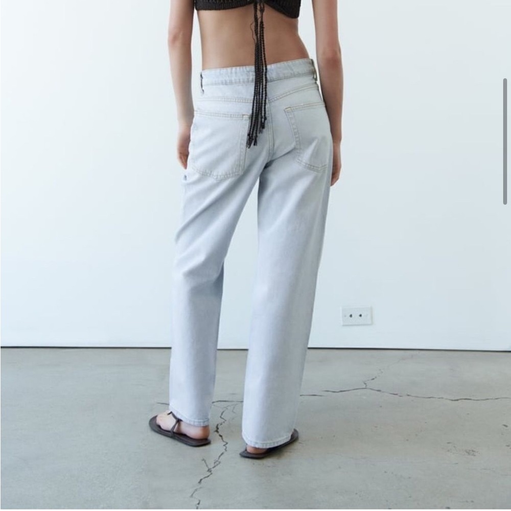 ZARA Light Blue Mid Rise Jeans - Picture 5 of 9